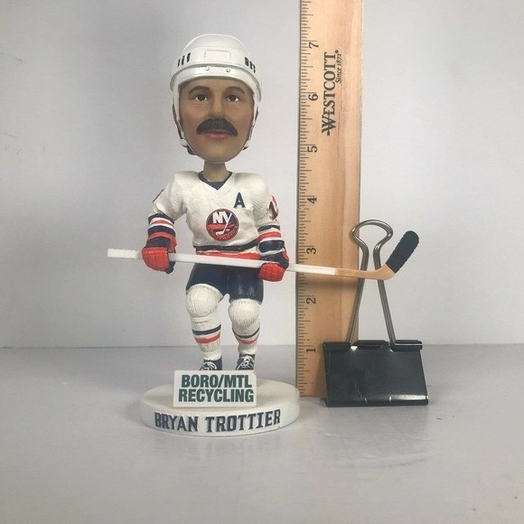 New York Islanders Bobblehead bobble head Bryan Trottier BORO RECYCLING 2009 - Picture 6 of 12